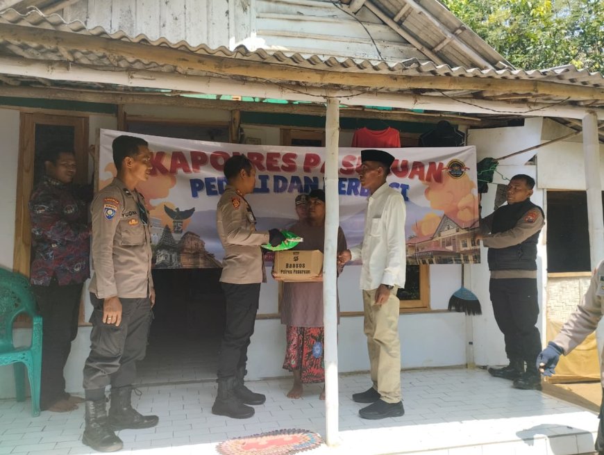 Kapolres Pasuruan Turun Langsung Salurkan Bantuan kepada Warga