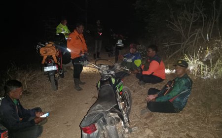 Sinergi Polsek Bungkal Bersama Tim Gabungan Berhasil Jinakkan Karhutla di Ponorogo